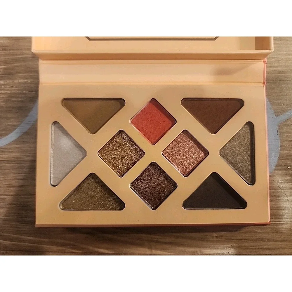 NEW ATHR BEAUTY Desert Sunset Eyeshadow Palette‎